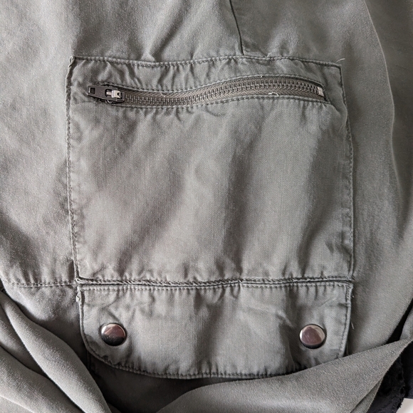 Banana Republic TENCEL Cargo Jogger Pants – Size LP Petite – Olive Green #128 - Picture 6 of 8